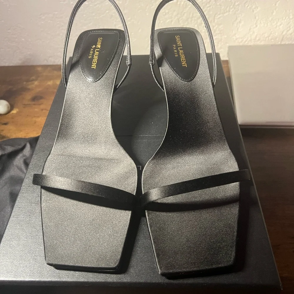 Saint Laurent NWT- Jaspe 55 Black Silk Slingback Kitten Heel Sandals 40 - Picture 6 of 7